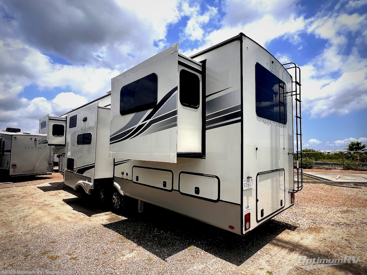 Contact us now about this 2023 Keystone Montana 3793RD! 2023 Montana 3793RD by Keystone from Optimum RV - Corpus Christi in Robstown, Texas