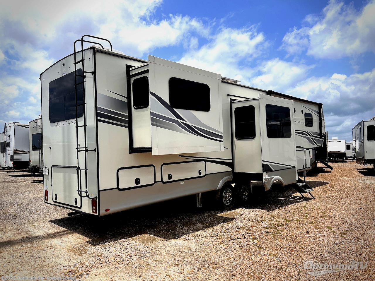 Call now about this 2023 Keystone Montana 3793RD! 2023 Keystone Montana 3793RD - Used Fifth Wheel For Sale by Optimum RV - Corpus Christi in Robstown, Texas features Awning, Slideout