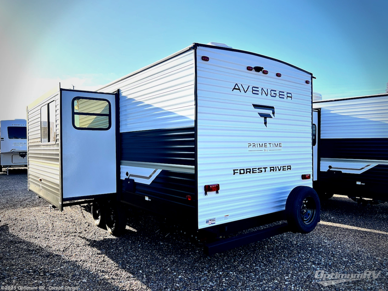 Call now about this 2026 Prime Time Avenger 25MKO! 2026 Prime Time Avenger 25MKO - New Travel Trailer For Sale by Optimum RV - Corpus Christi in Robstown, Texas features Awning, Slideout