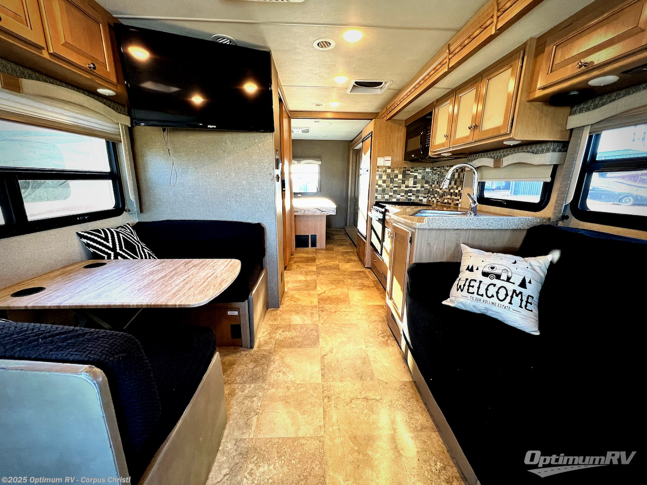 Used 2018 Thor Windsport 29M available in Robstown, Texas