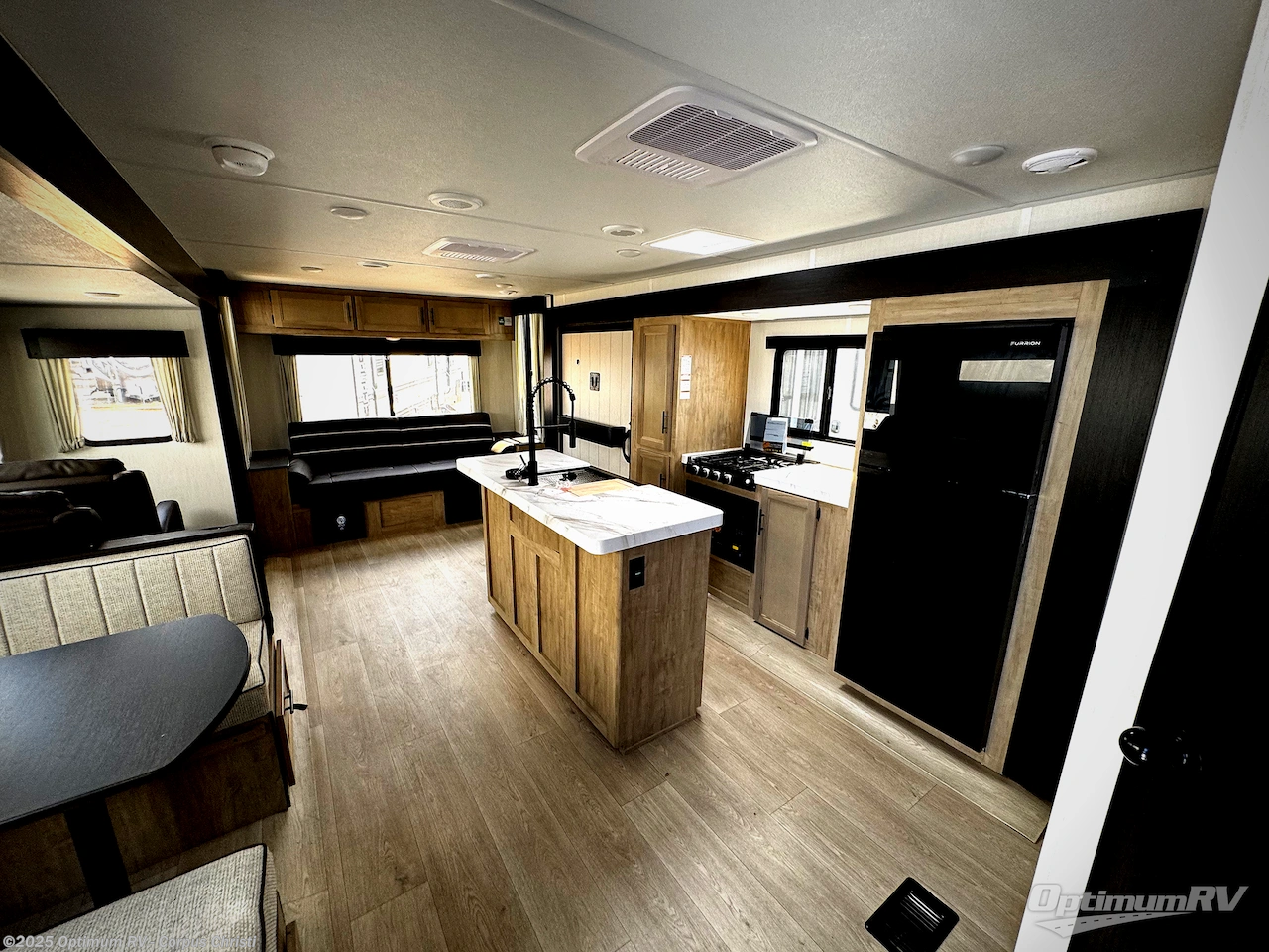 Call now about this 2026 Forest River Cherokee Wolf Den 273XLK! 2026 Forest River Cherokee Wolf Den 273XLK - New Travel Trailer For Sale by Optimum RV - Corpus Christi in Robstown, Texas features Slideout, Awning