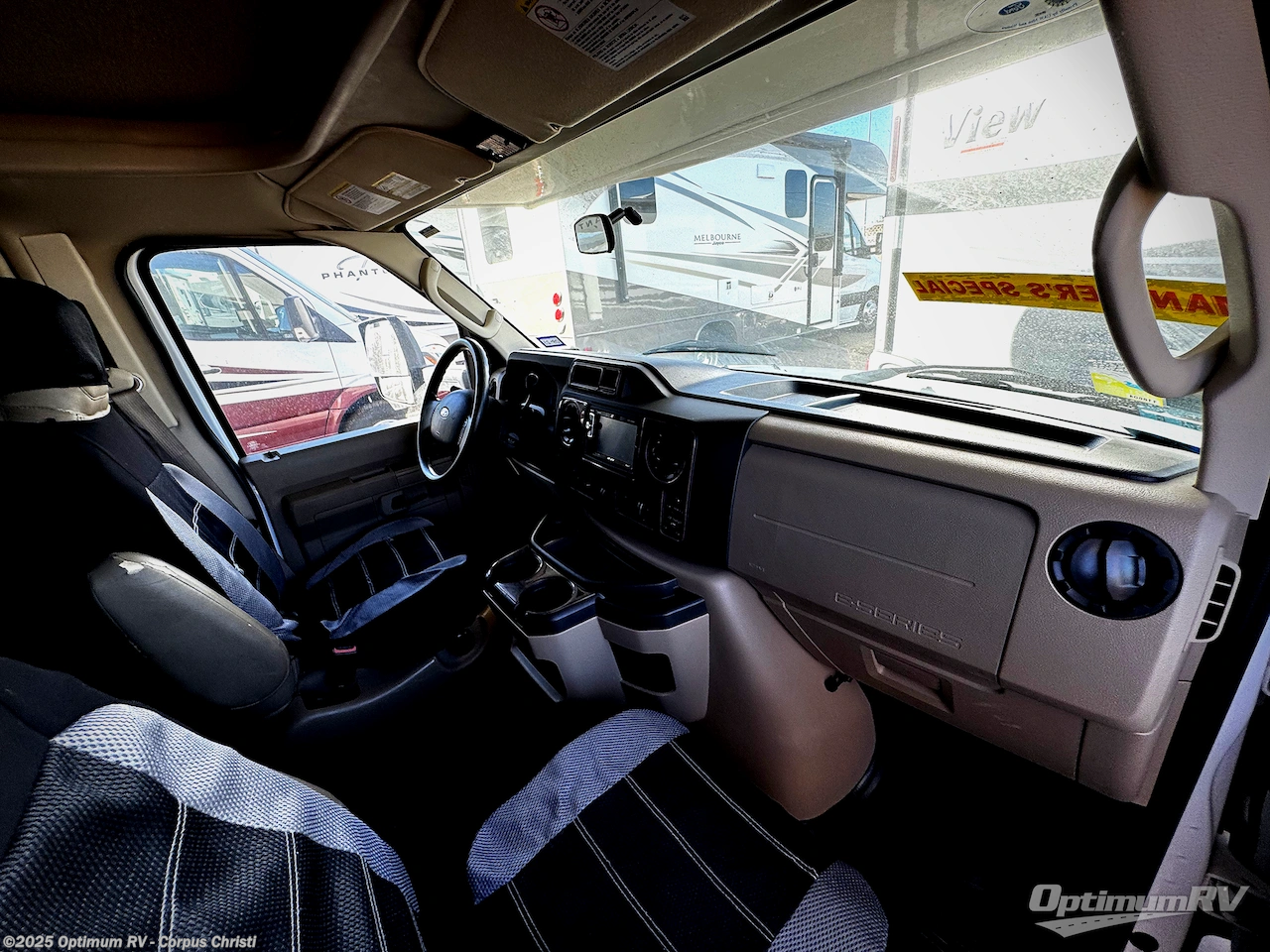 Contact us now about this 2017 Thor Four Winds 31E Bunkhouse! 2017 Four Winds 31E Bunkhouse by Thor from Optimum RV - Corpus Christi in Robstown, Texas