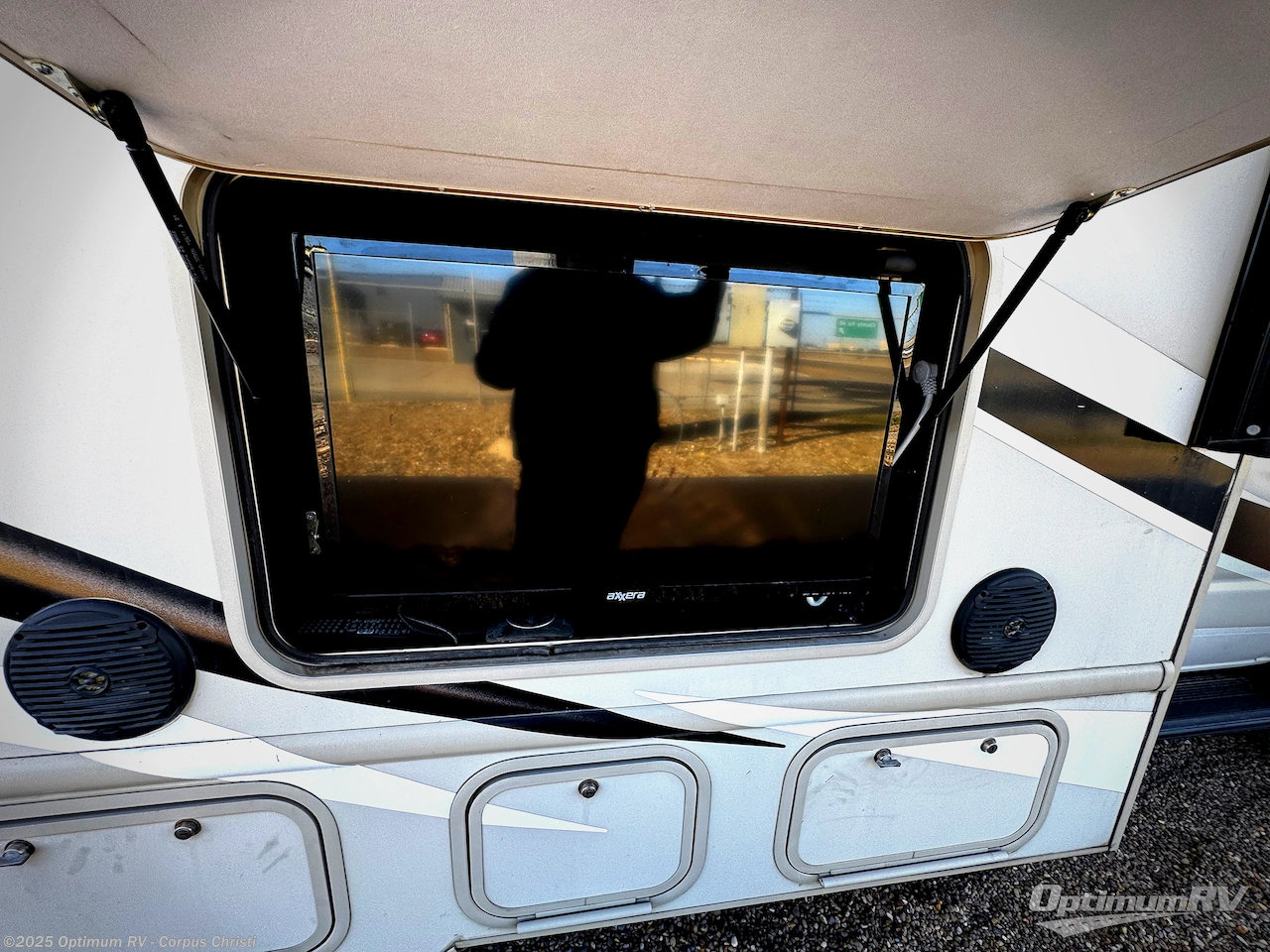 Used 2017 Thor Four Winds 31E Bunkhouse available in Robstown, Texas