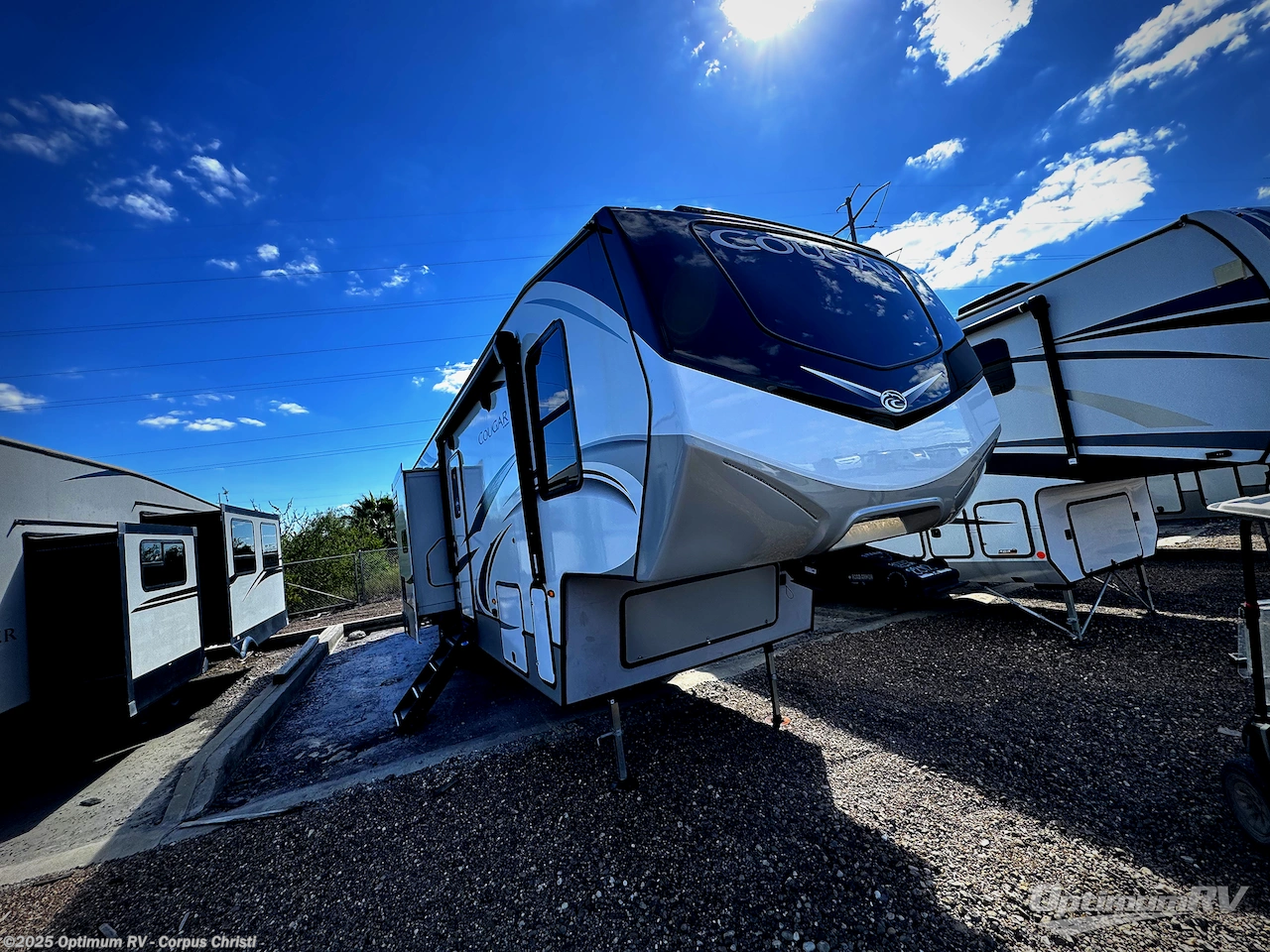 Email now about this 2020 Keystone Cougar 364BHL! Used 2020 Keystone Cougar 364BHL available in Robstown, Texas