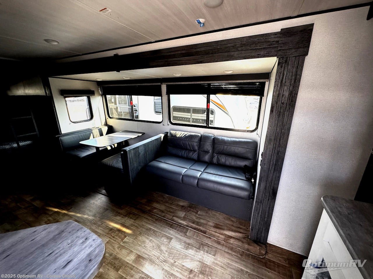 Contact us now about this 2023 Keystone Hideout 26BHS! 2023 Hideout 26BHS by Keystone from Optimum RV - Corpus Christi in Robstown, Texas