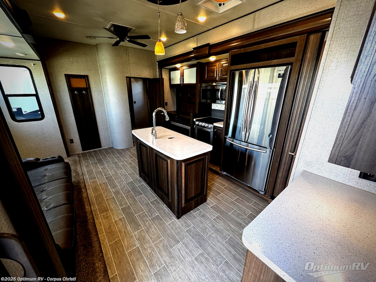 Used 2020 Keystone Avalanche 396BH available in Robstown, Texas