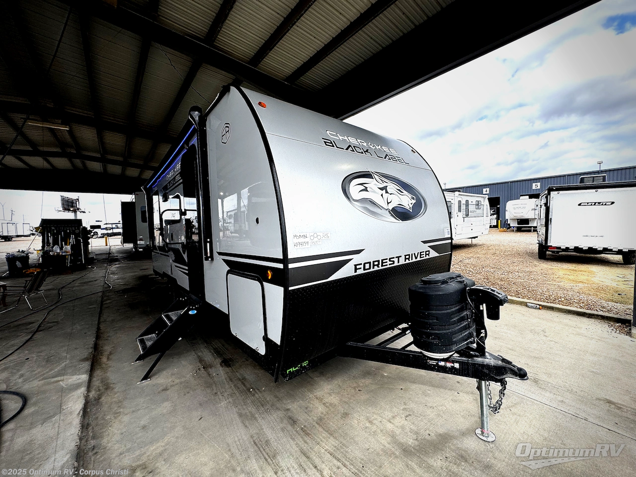 Email now about this 2026 Forest River Cherokee Grey Wolf Black Label 19SMBL! New 2026 Forest River Cherokee Grey Wolf Black Label 19SMBL available in Robstown, Texas