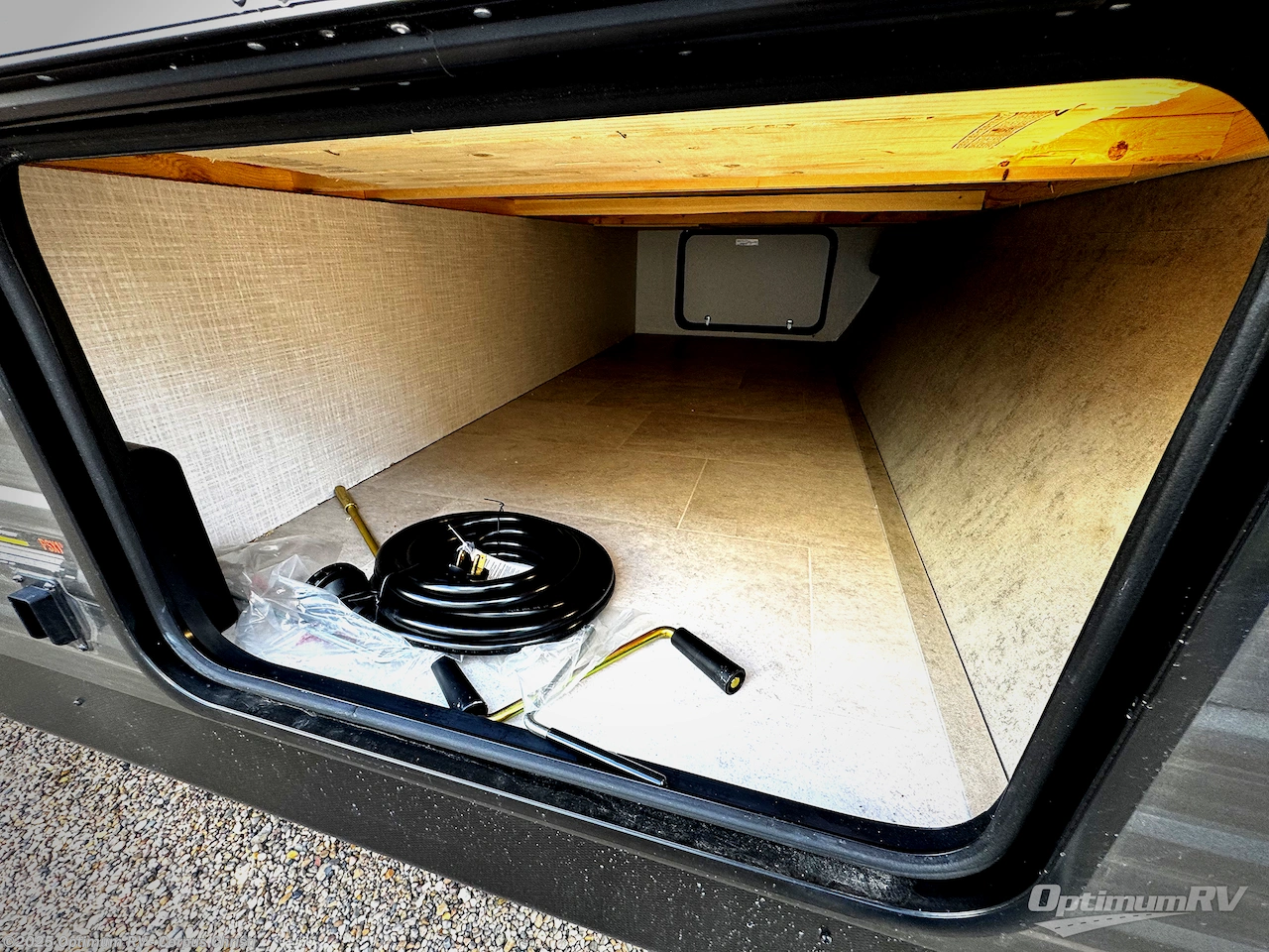 Call now about this 2026 Dutchmen Aspen Trail LE 19RB! 2026 Dutchmen Aspen Trail LE 19RB - New Travel Trailer For Sale by Optimum RV - Corpus Christi in Robstown, Texas features Awning