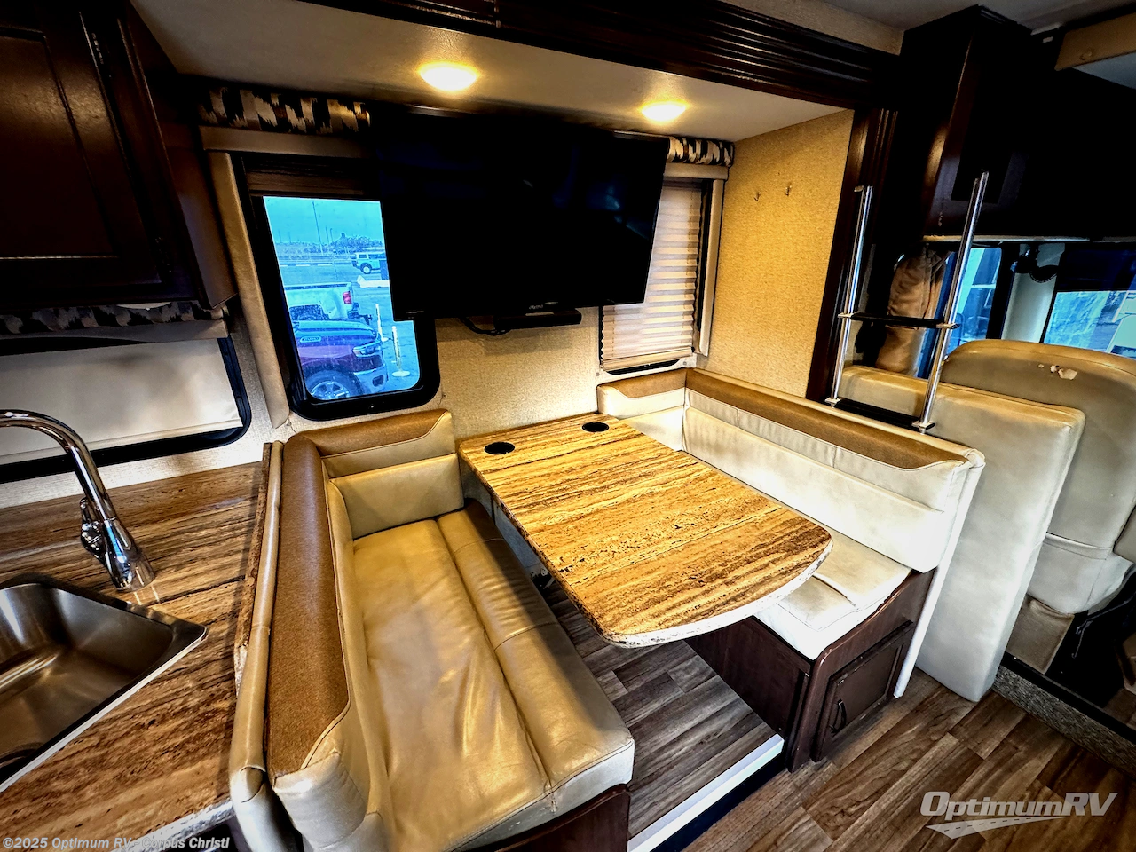 Used 2018 Thor ACE 32.1 available in Robstown, Texas