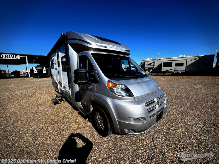 Email now about this 2015 Itasca Viva 23L! Used 2015 Itasca Viva 23L available in Robstown, Texas