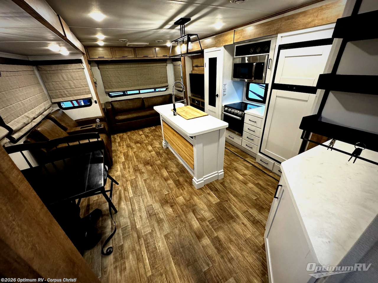 Used 2022 Keystone Arcadia 377RL available in Robstown, Texas