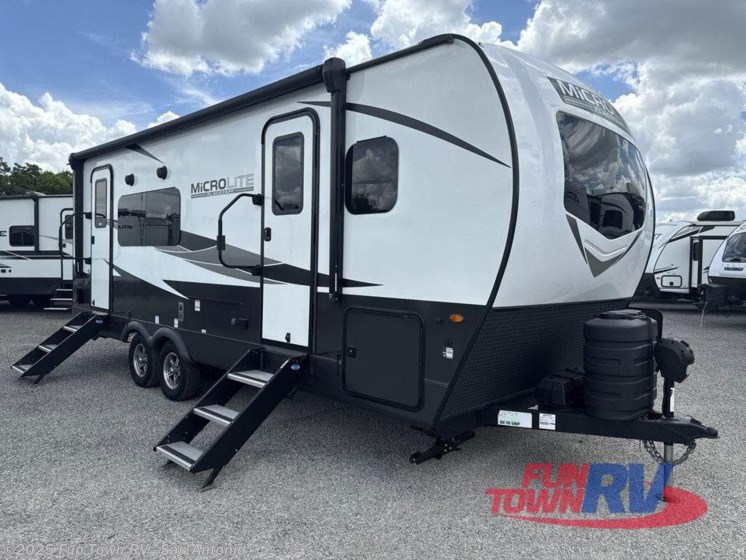 Email now about this 2024 Forest River Flagstaff Micro Lite 25SRK! Used 2024 Forest River Flagstaff Micro Lite 25SRK available in Cibolo, Texas