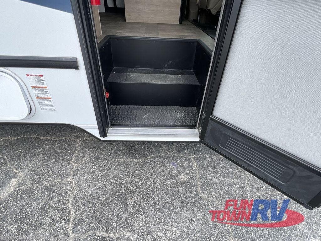 New 2026 Gulf Stream Yellowstone Y6237LE available in Cibolo, Texas