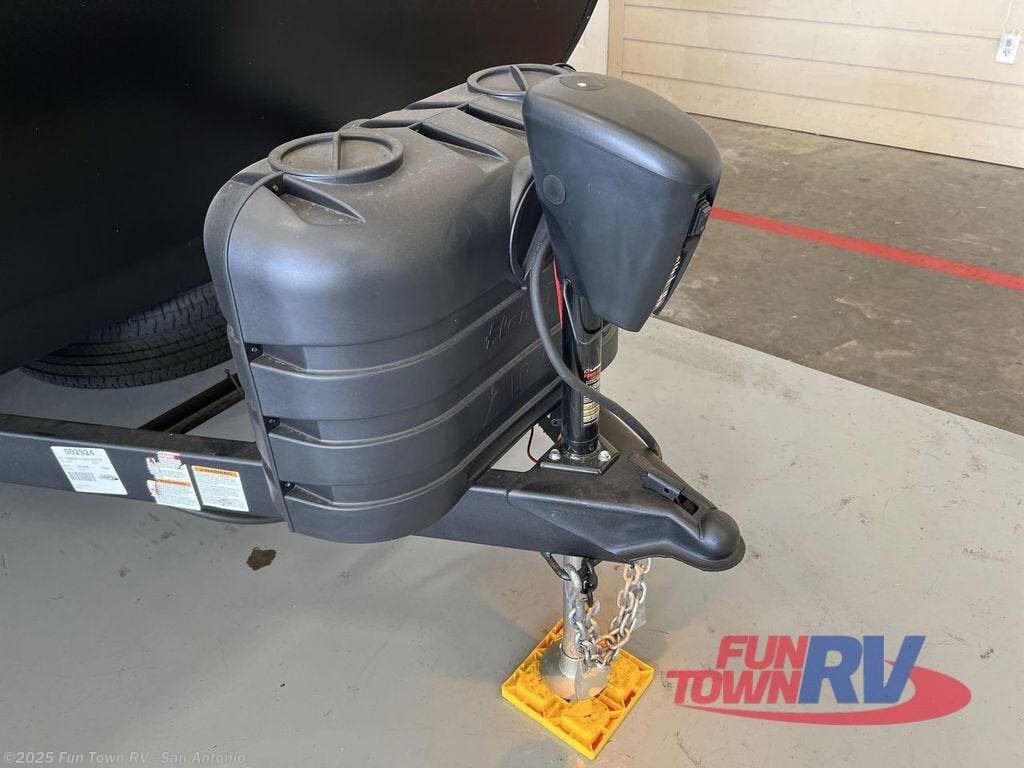 New 2025 Ember RV E-Series 26ETS available in Cibolo, Texas