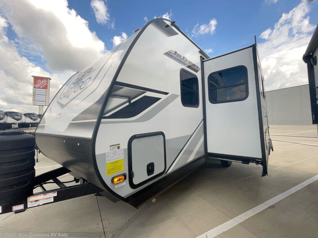 New 2025 Jayco Jay Feather 21MBH available in Katy, Texas