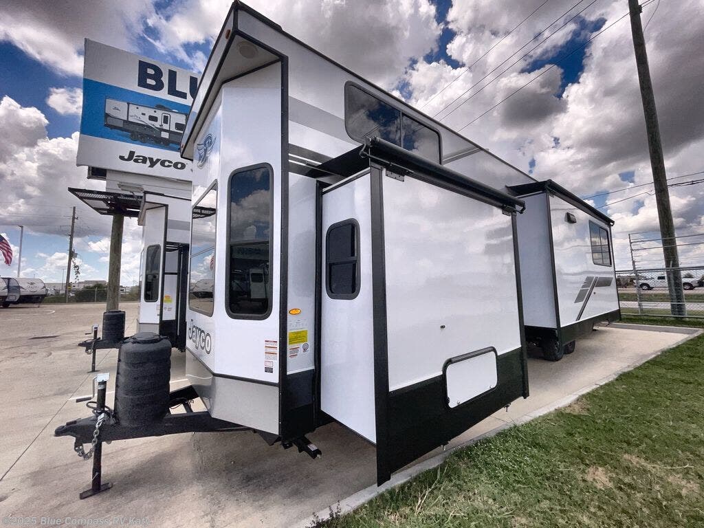 Call now about this 2026 Jayco Jay Flight Bungalow JayLoft! 2026 Jayco Jay Flight Bungalow JayLoft - New Destination Trailer For Sale by Blue Compass RV Katy in Katy, Texas
