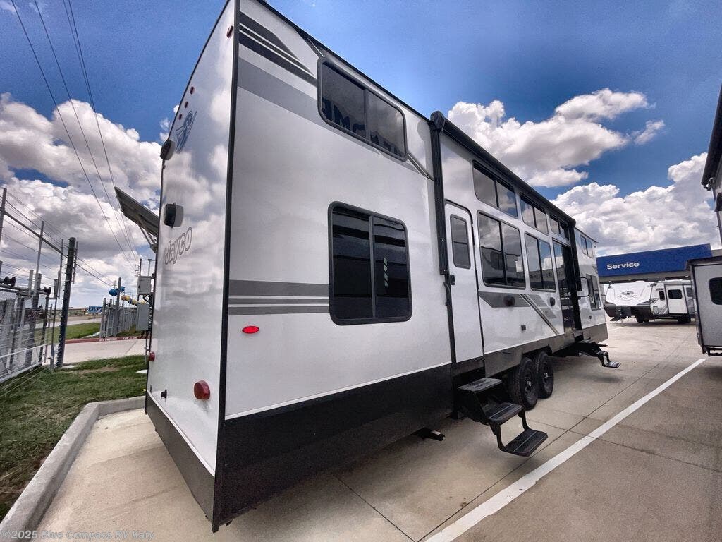 New 2026 Jayco Jay Flight Bungalow JayLoft available in Katy, Texas