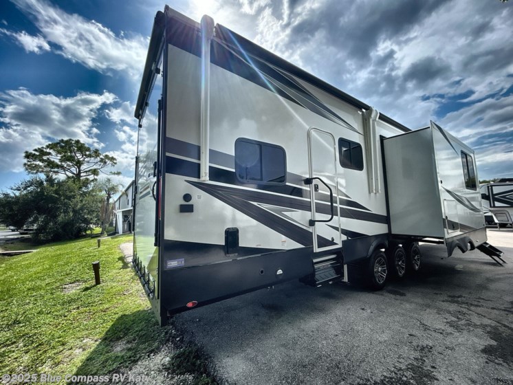 Email now about this 2025 Jayco Seismic 399! Used 2025 Jayco Seismic 399 available in Katy, Texas