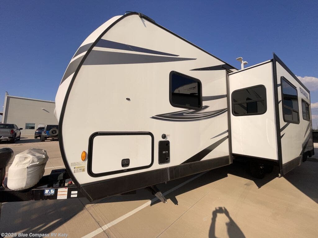 Contact us now about this 2023 Venture RV SportTrek ST281VBH! 2023 SportTrek ST281VBH by Venture RV from Blue Compass RV Katy in Katy, Texas