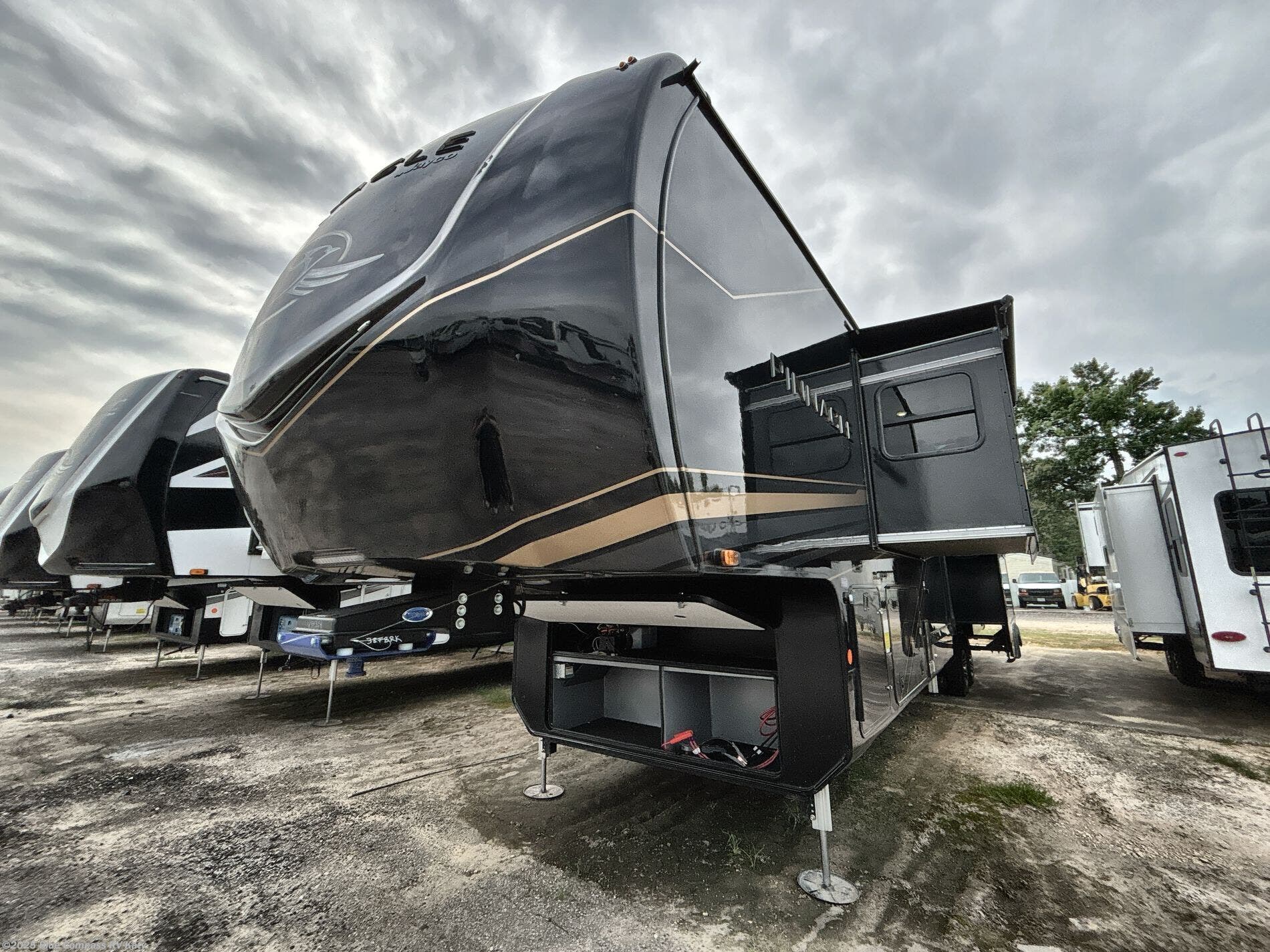 Contact us now about this 2025 Jayco Pinnacle 38FBRK! 2025 Pinnacle 38FBRK by Jayco from Blue Compass RV Katy in Katy, Texas