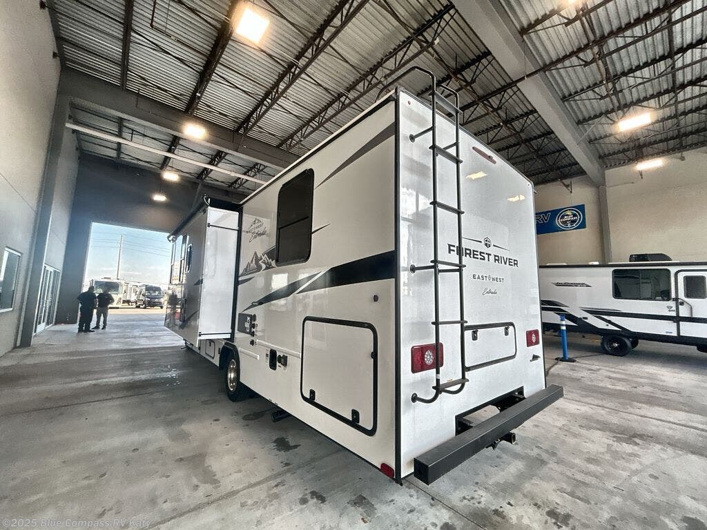 Contact us now about this 2026 East to West Entrada 2800S! 2026 Entrada 2800S by East to West from Blue Compass RV Katy in Katy, Texas