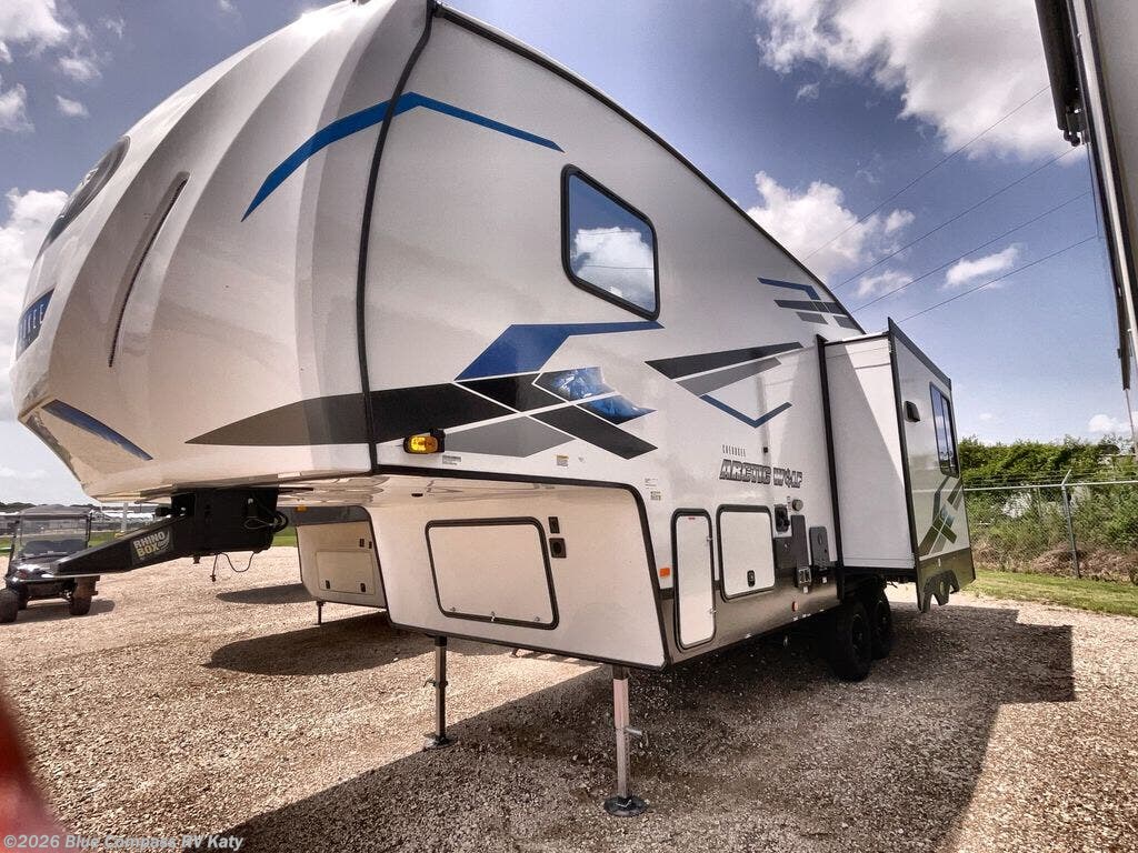 Call now about this 2024 Forest River Cherokee Arctic Wolf Cherokee Artic Wolf 27sgs! 2024 Forest River Cherokee Arctic Wolf Cherokee Artic Wolf 27sgs - Used Fifth Wheel For Sale by Blue Compass RV Katy in Katy, Texas