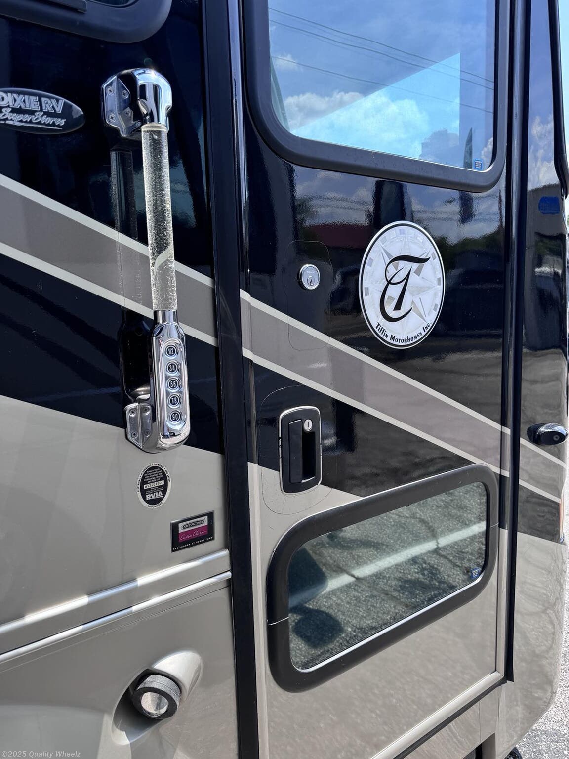 Contact us now about this 2008 Tiffin Allegro Bus 40 QRP! 2008 Allegro Bus 40 QRP by Tiffin from Quality Wheelz in Hot Springs, Arkansas