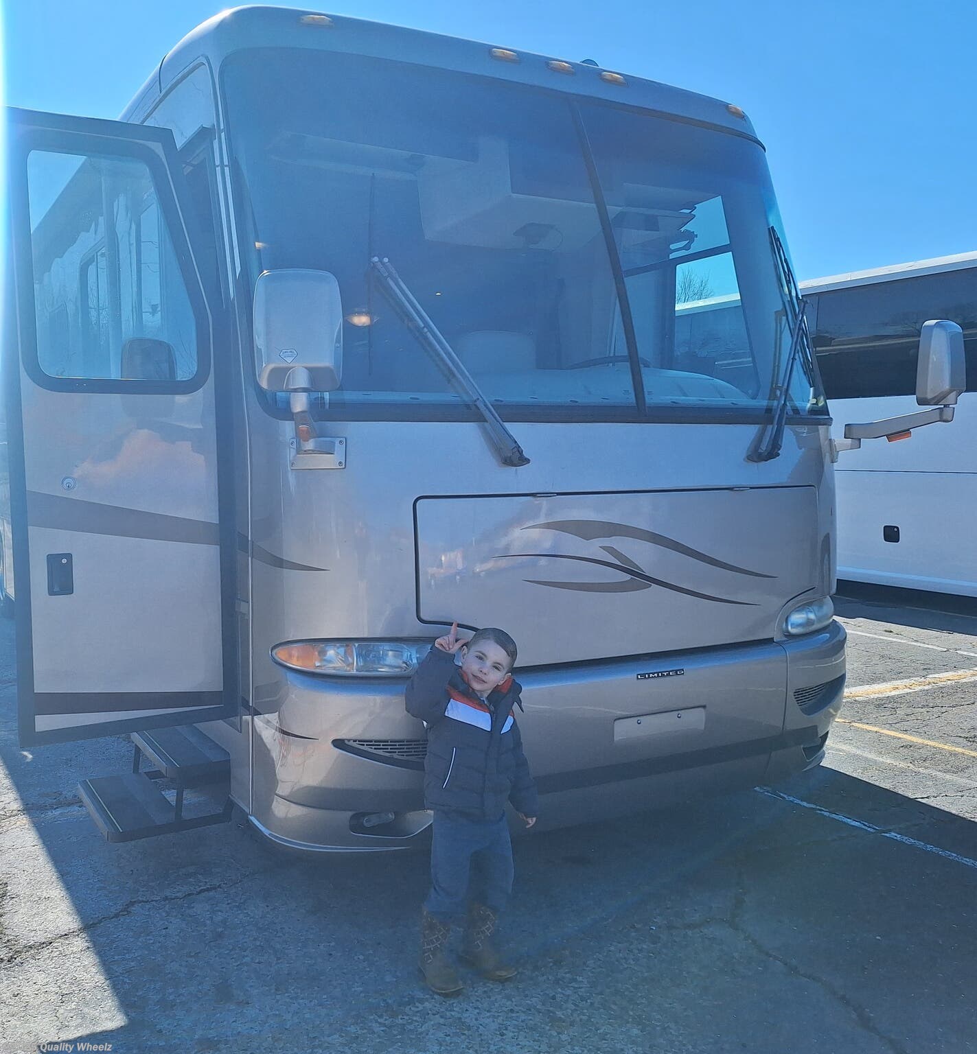 Used 2004 Newmar Kountry Star M3905 available in Hot Springs, Arkansas