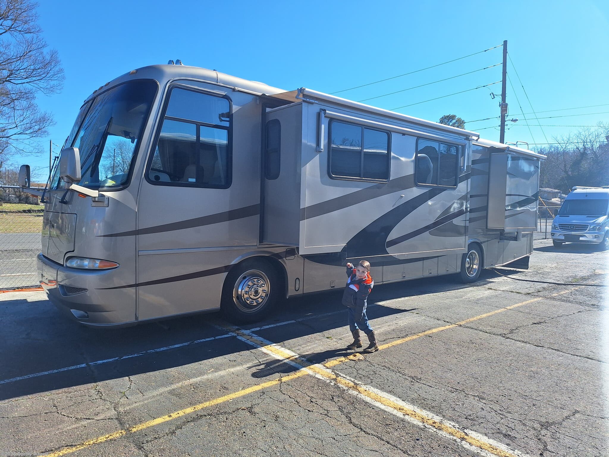 Contact us now about this 2004 Newmar Kountry Star M3905! 2004 Kountry Star M3905 by Newmar from Quality Wheelz in Hot Springs, Arkansas
