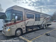 Call now about this 2006 Itasca Suncruiser 38J! 2006 Itasca Suncruiser 38J - Used Class A For Sale by Quality Wheelz in Hot Springs, Arkansas features Auxiliary Battery, Toilet, Propane, Batteries, Skylight