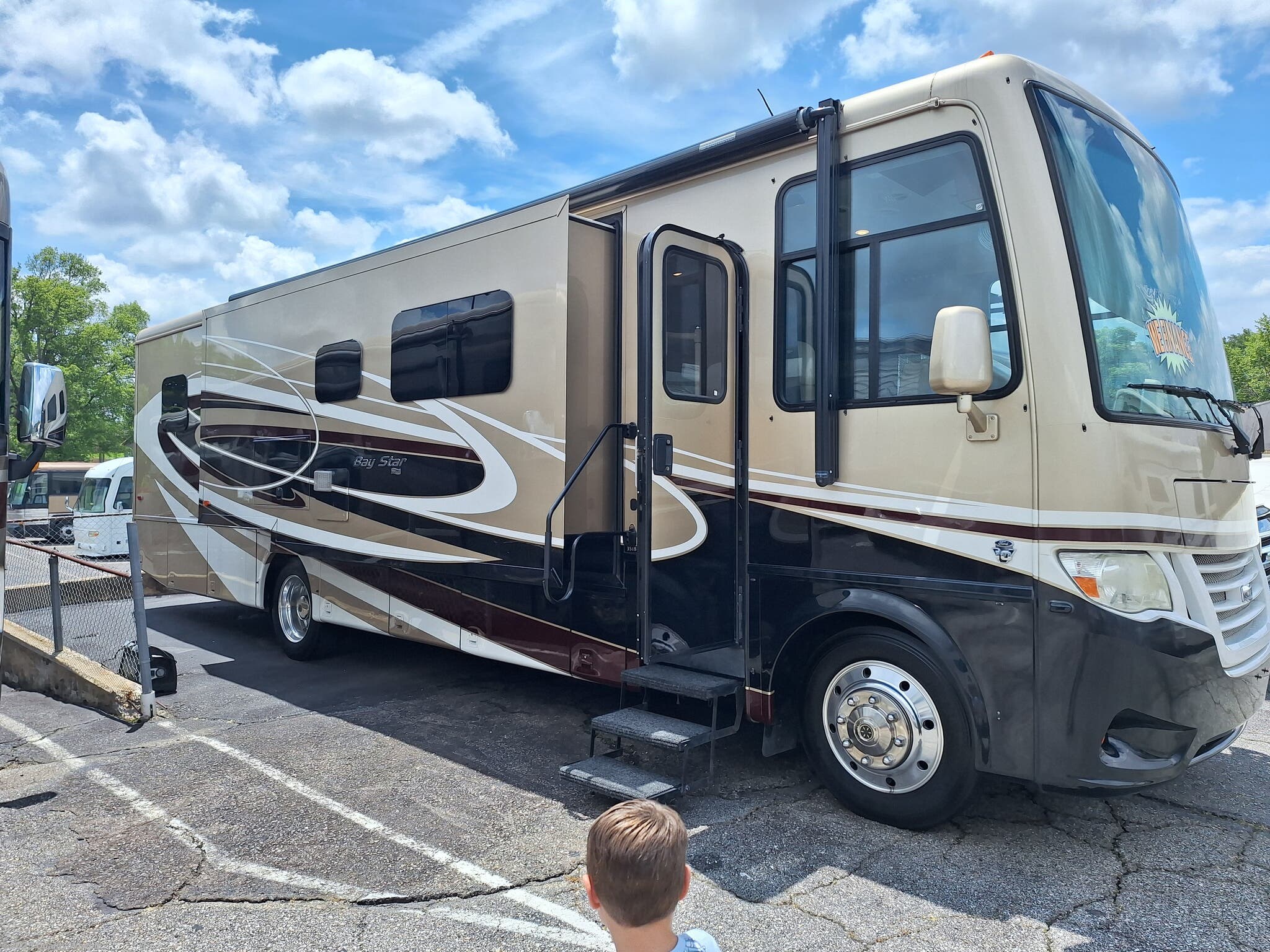 Email now about this 2017 Newmar Bay Star 3518! New 2017 Newmar Bay Star 3518 available in Hot Springs, Arkansas