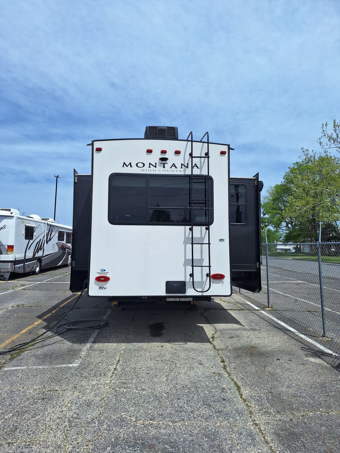 Contact us now about this 2022 Keystone Montana High Country 385BR! 2022 Montana High Country 385BR by Keystone from Quality Wheelz in Hot Springs, Arkansas