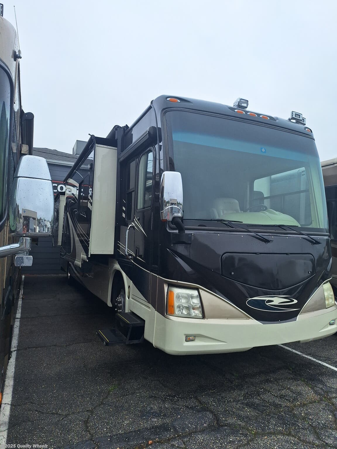 Contact us now about this 2009 Damon Essence 40A! 2009 Essence 40A by Damon from Quality Wheelz in Hot Springs, Arkansas