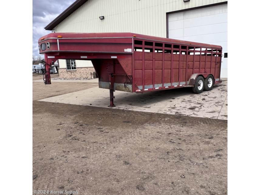 Used 2000 S & S Livestock trailer 20 FT. available in Douglas, North Dakota