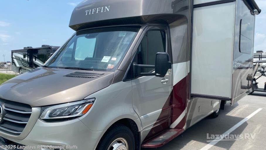 Call now about this 2023 Tiffin Wayfarer 24 QW! 2023 Tiffin Wayfarer 24 QW - Used Class C For Sale by Lazydays RV of Council Bluffs in Council Bluffs, Iowa