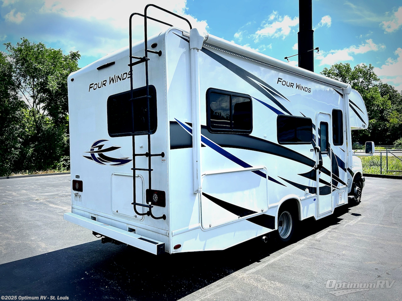 Contact us now about this 2022 Thor Four Winds 23U! 2022 Four Winds 23U by Thor from Optimum RV - St. Louis in Festus, Missouri