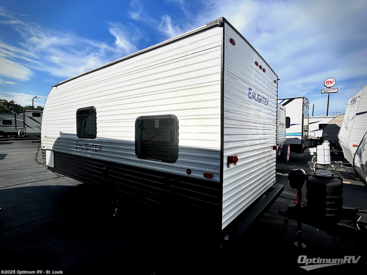 Call now about this 2025 Gulf Stream Enlighten 17BH! 2025 Gulf Stream Enlighten 17BH - Used Travel Trailer For Sale by Optimum RV - St. Louis in Festus, Missouri