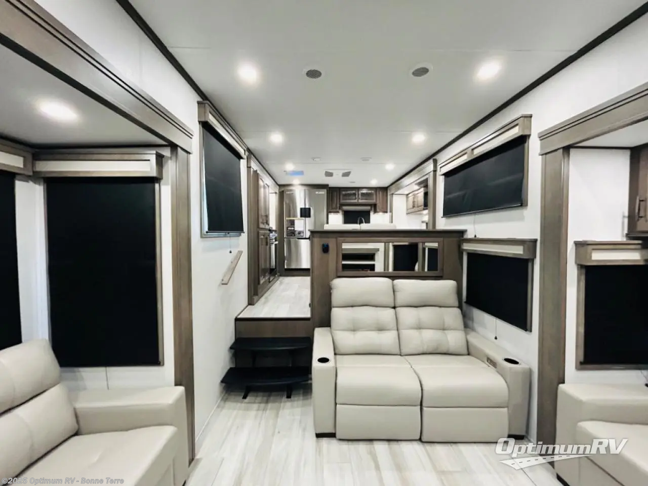 New 2025 Grand Design Solitude 390RK available in Bonne Terre, Missouri