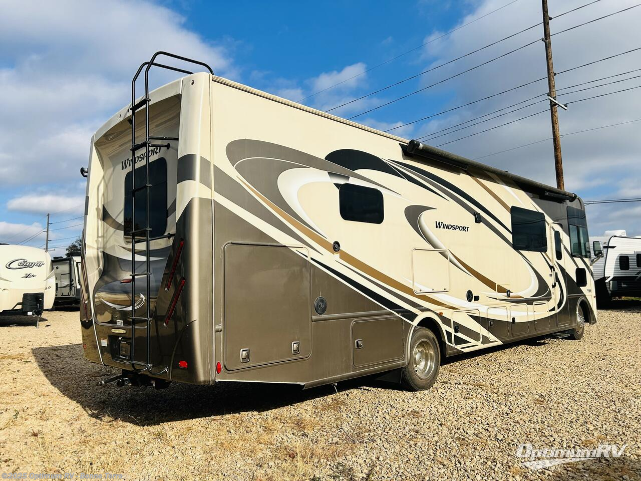 Call now about this 2018 Thor Windsport 34P! 2018 Thor Windsport 34P - Used Class A For Sale by Optimum RV - Bonne Terre in Bonne Terre, Missouri features Awning, Slideout