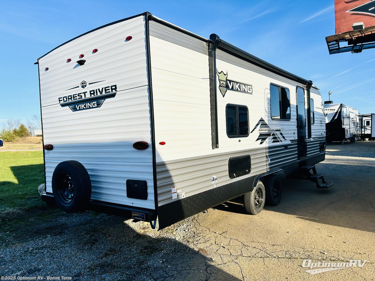 Call now about this 2025 Forest River Viking 5K Series 25QBH! 2025 Forest River Viking 5K Series 25QBH - New Travel Trailer For Sale by Optimum RV - Bonne Terre in Bonne Terre, Missouri features Awning