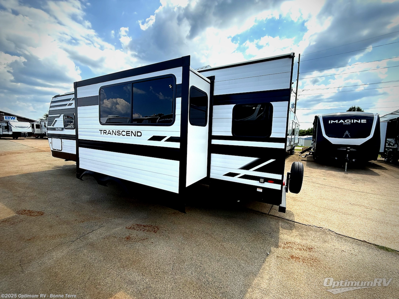 Contact us now about this 2026 Grand Design Transcend 245RLT! 2026 Transcend 245RLT by Grand Design from Optimum RV - Bonne Terre in Bonne Terre, Missouri