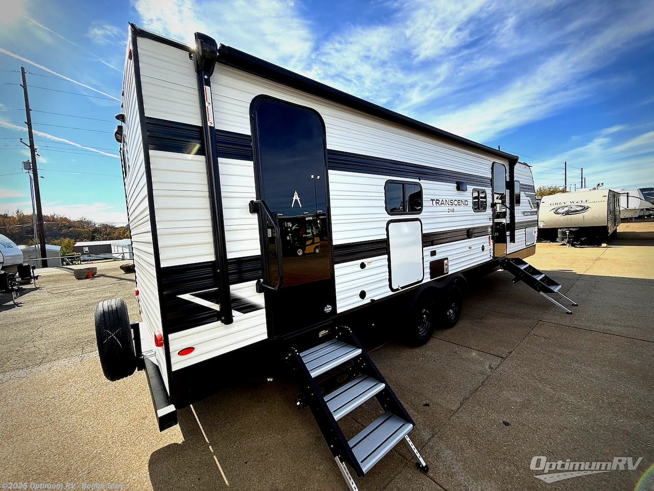 Call now about this 2026 Grand Design Transcend Xplor 27DBX! 2026 Grand Design Transcend Xplor 27DBX - New Travel Trailer For Sale by Optimum RV - Bonne Terre in Bonne Terre, Missouri features Awning, Slideout