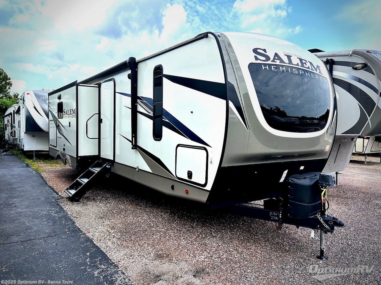 Email now about this 2023 Forest River Salem Hemisphere 273RL! Used 2023 Forest River Salem Hemisphere 273RL available in Bonne Terre, Missouri