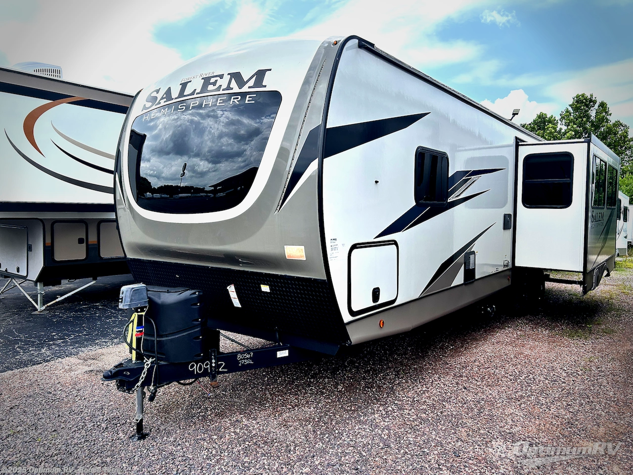Call now about this 2023 Forest River Salem Hemisphere 273RL! 2023 Forest River Salem Hemisphere 273RL - Used Travel Trailer For Sale by Optimum RV - Bonne Terre in Bonne Terre, Missouri features Slideout, Awning