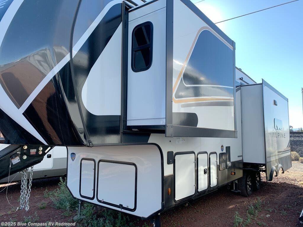 Used 2024 Keystone Alpine 3011CK available in Redmond, Oregon