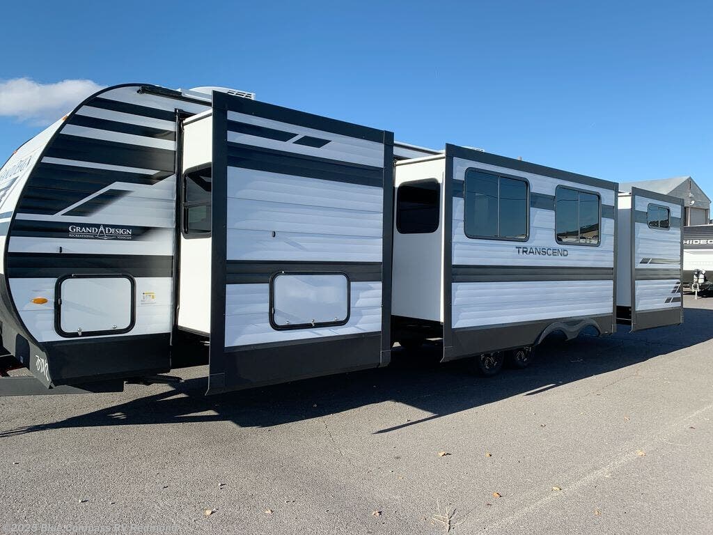 New 2026 Grand Design Transcend 335BHT available in Redmond, Oregon