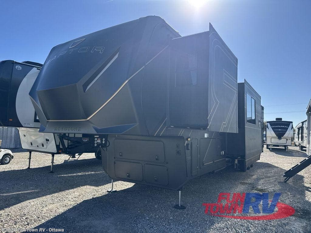 New 2026 Keystone Raptor 433 available in Ottawa, Kansas