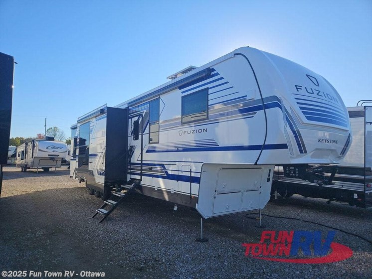 Email now about this 2026 Keystone Fuzion 442! New 2026 Keystone Fuzion 442 available in Ottawa, Kansas