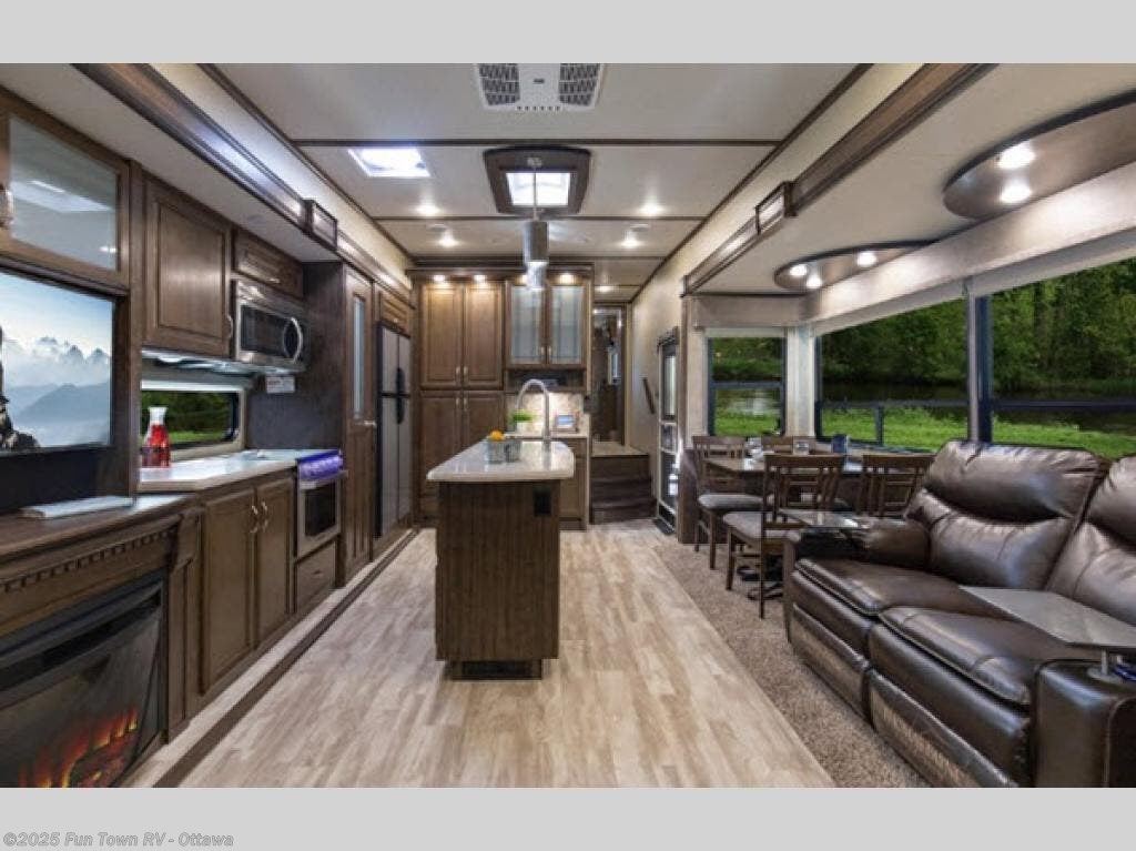 Email now about this 2019 Grand Design Solitude 3350RL! Used 2019 Grand Design Solitude 3350RL available in Ottawa, Kansas