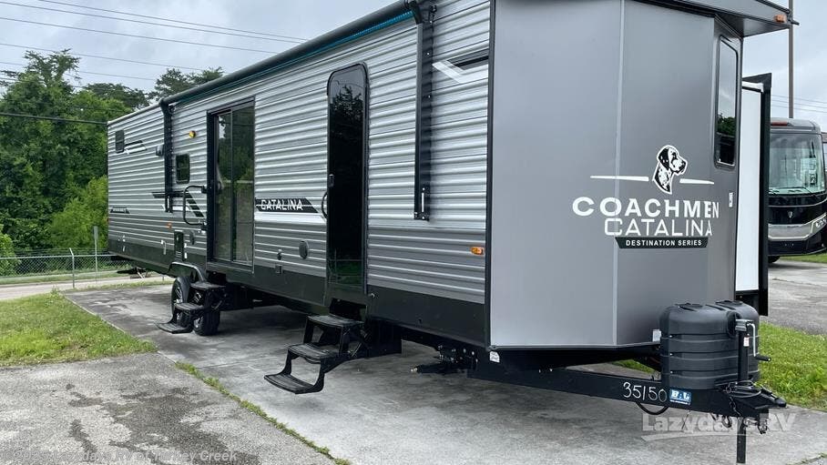 Email now about this 2025 Coachmen Catalina Destination Series 40BHTS! New 2025 Coachmen Catalina Destination Series 40BHTS available in Knoxville, Tennessee